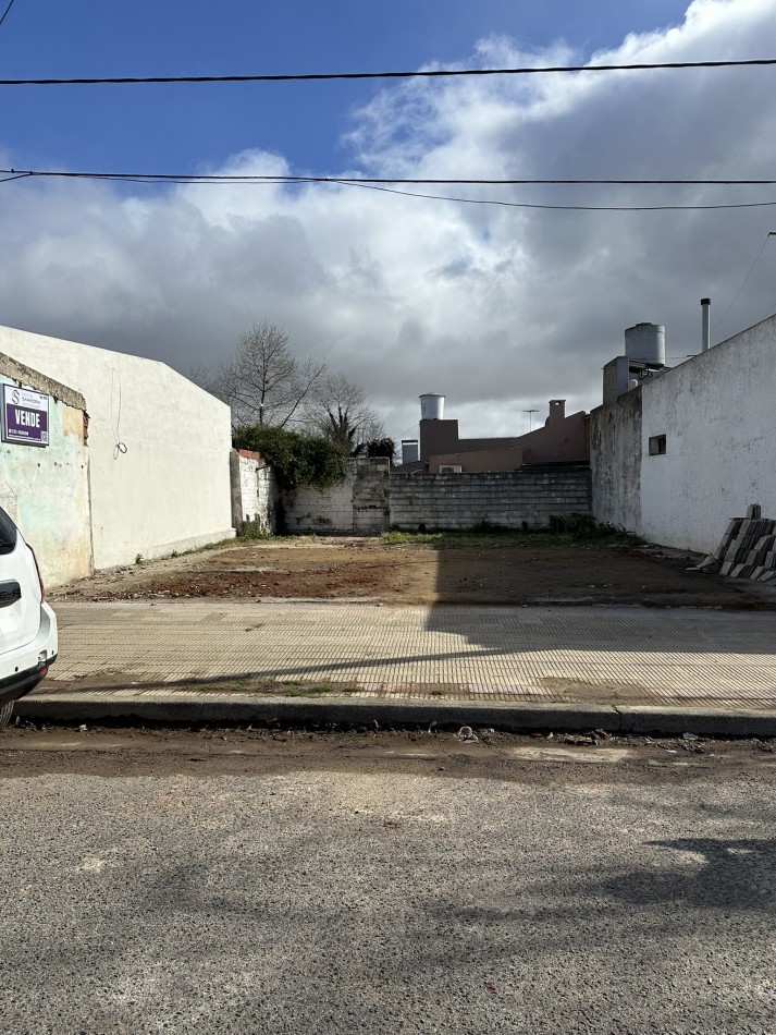 TERRENO EN TANDIL - OPORTUNIDAD RETASADA CON PLANOS APROBADOS PARA DOS DUPLEX