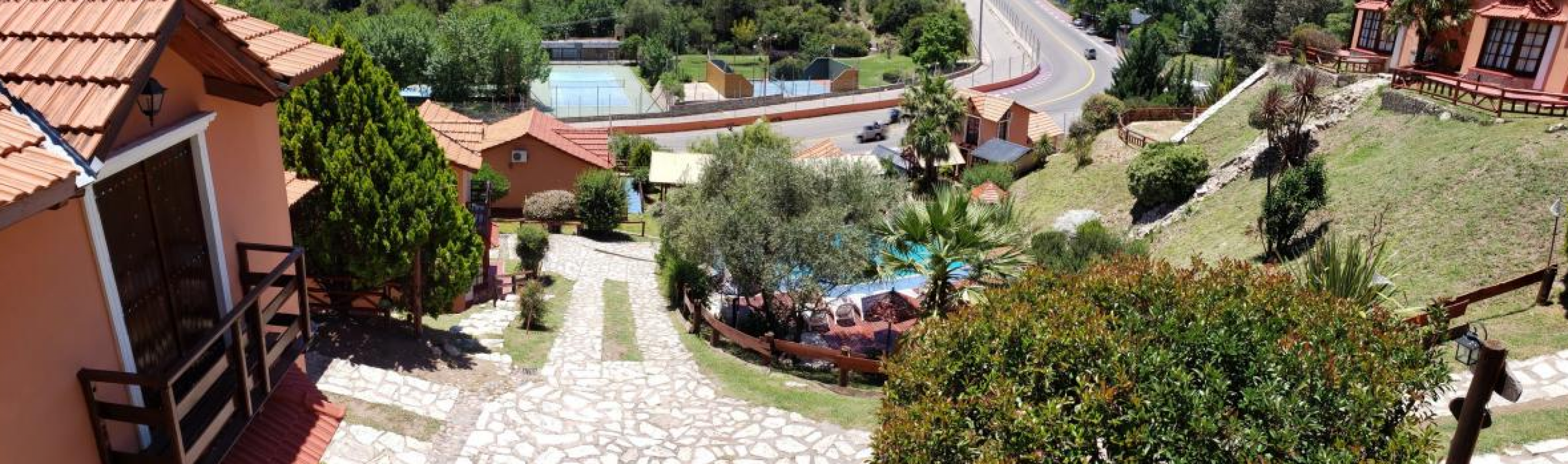 EN VENTA COMPLEJO TURISTICO DE 7 CABANAS, PISCINA GYM. SAN LUIS.