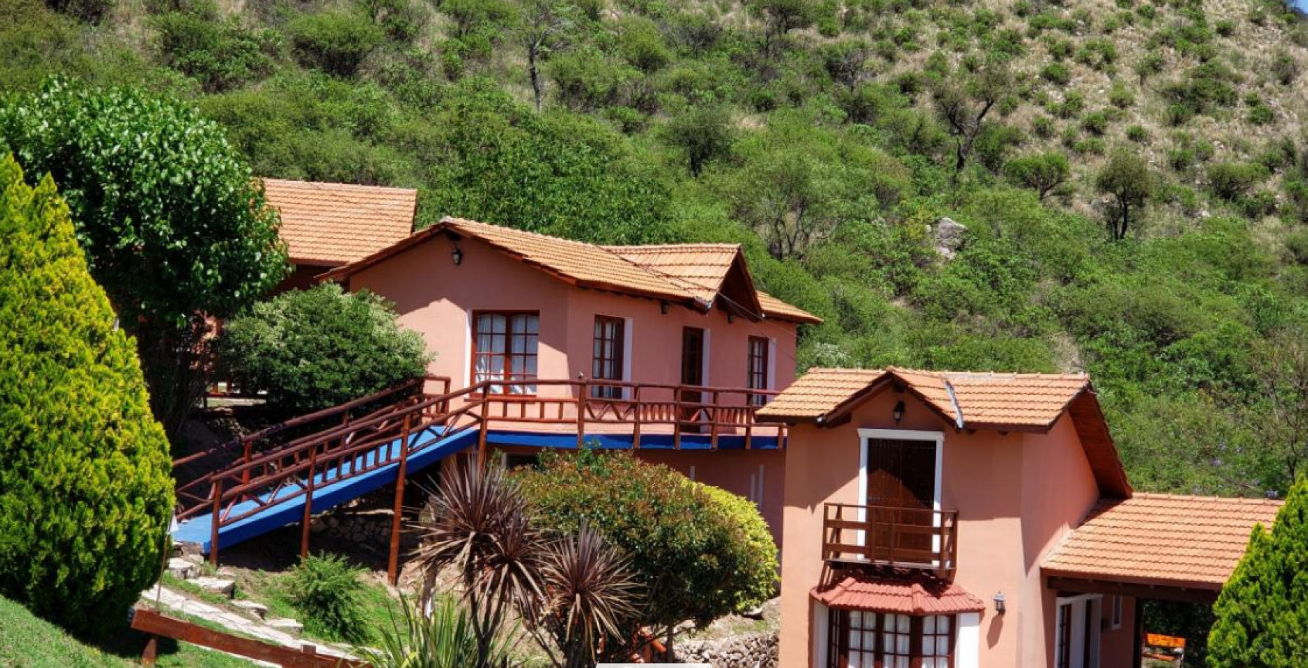 EN VENTA COMPLEJO TURISTICO DE 7 CABANAS, PISCINA GYM. SAN LUIS.