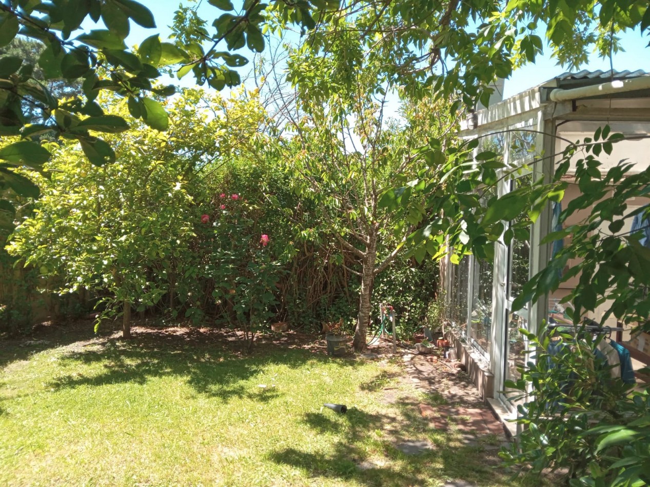 CASA 3 AMB.CON GALPON.LOS ACANTILADOS.