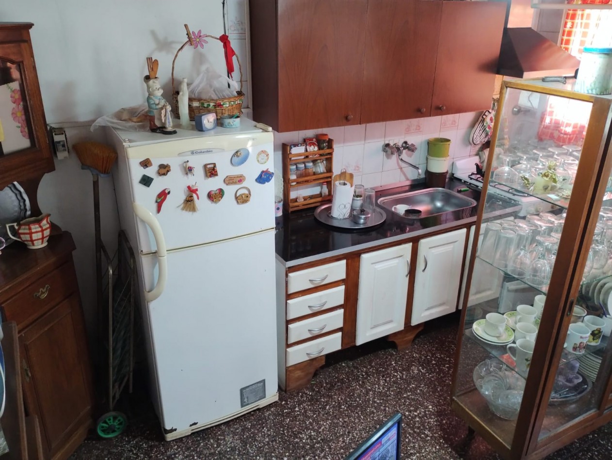 CHALET 3 AMB.MAS DEPTO.GARAGE.PARQUE. TOMA PH. 