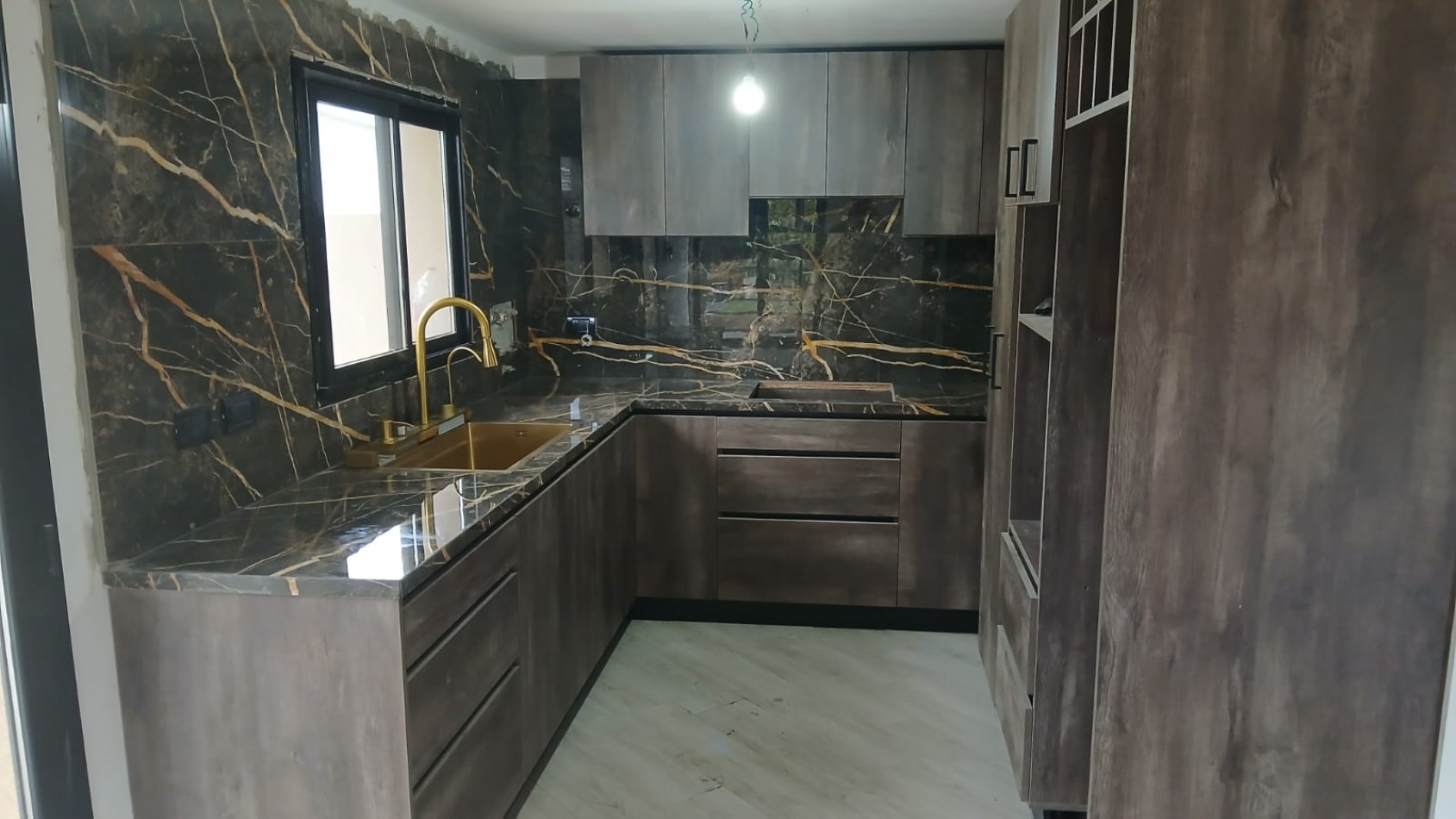 A ESTRENAR DUPLEX 4 AMB.JARDIN.ENTRADA DE AUTO.LOS PINARES.