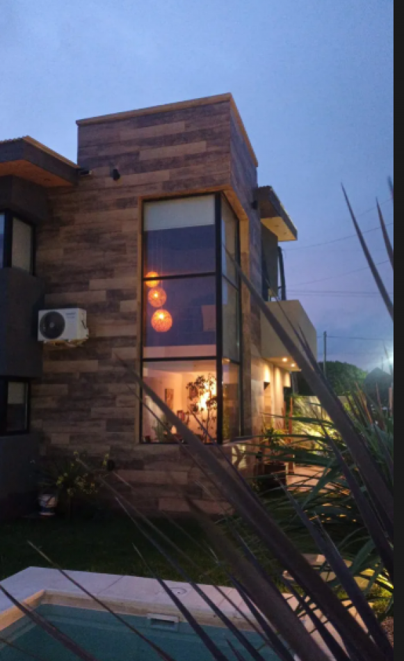 EXCLUSIVA PROPIEDAD EN SANTA CLARA DEL MAR.