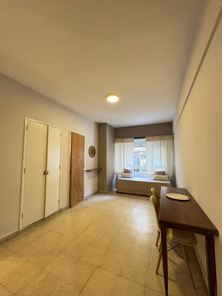 MONOAMBIENTE EXTERNO, PROXIMO AL MAR.