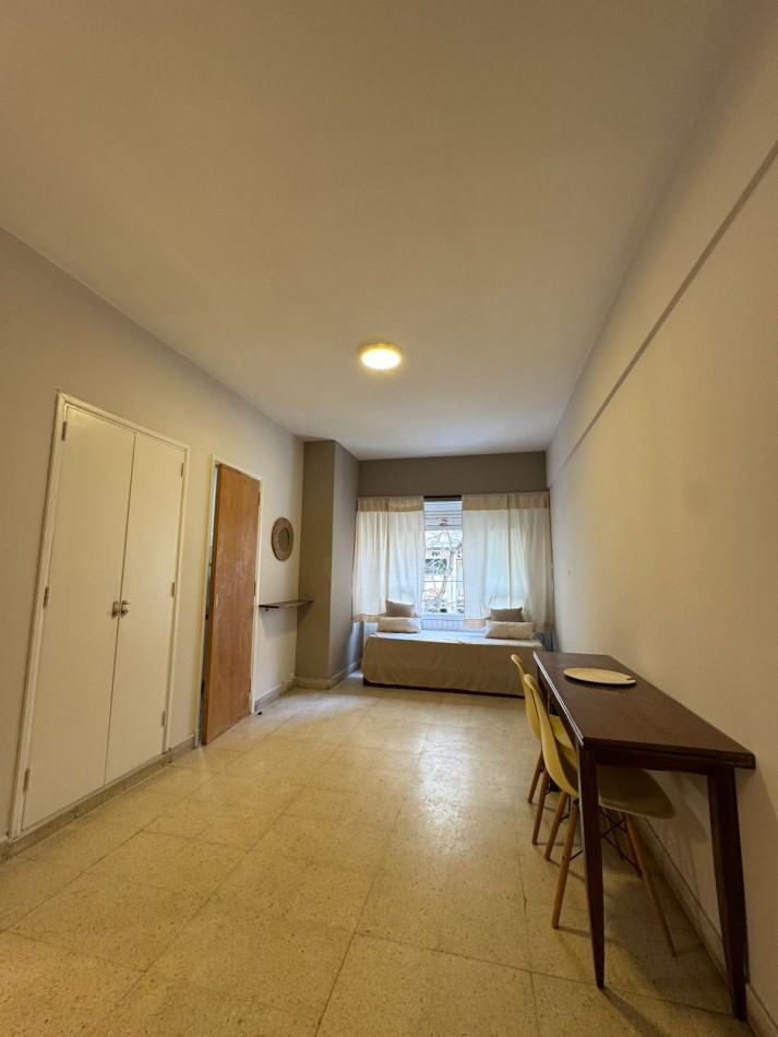 MONOAMBIENTE EXTERNO, PROXIMO AL MAR.