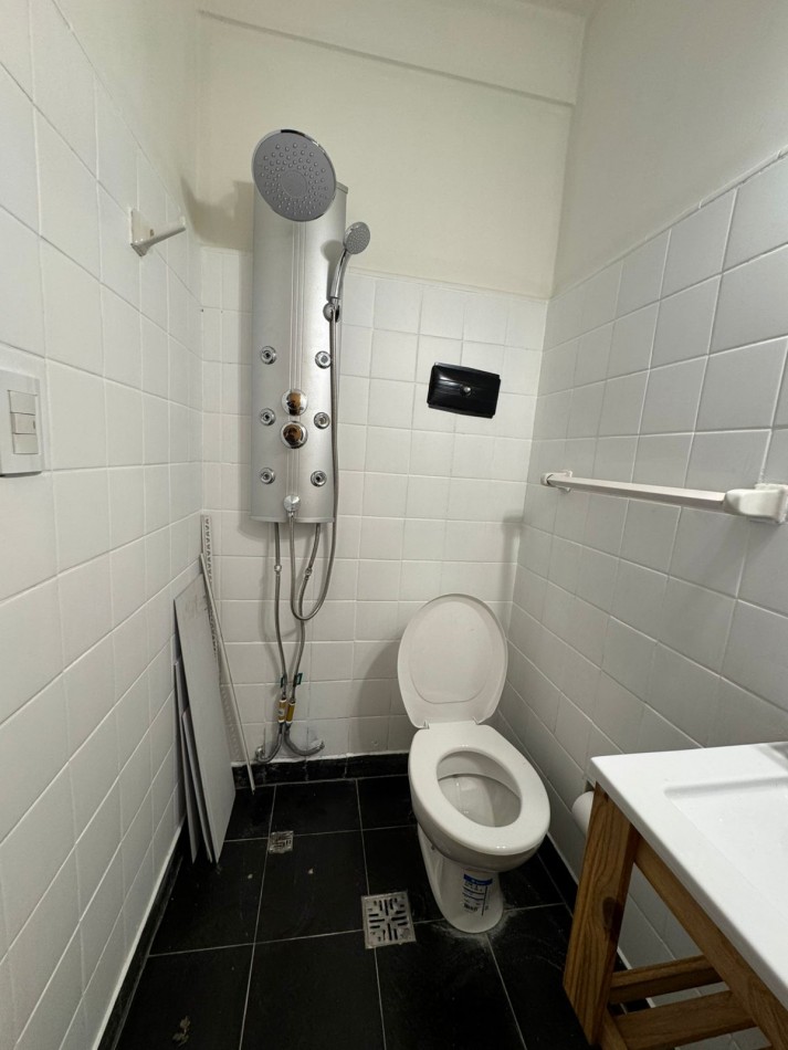 MONOAMBIENTE EXTERNO, PROXIMO AL MAR.