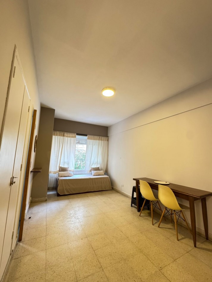 MONOAMBIENTE EXTERNO, PROXIMO AL MAR.