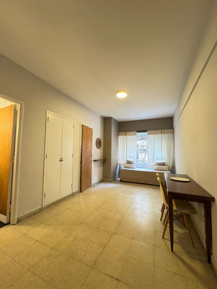 MONOAMBIENTE EXTERNO, PROXIMO AL MAR.