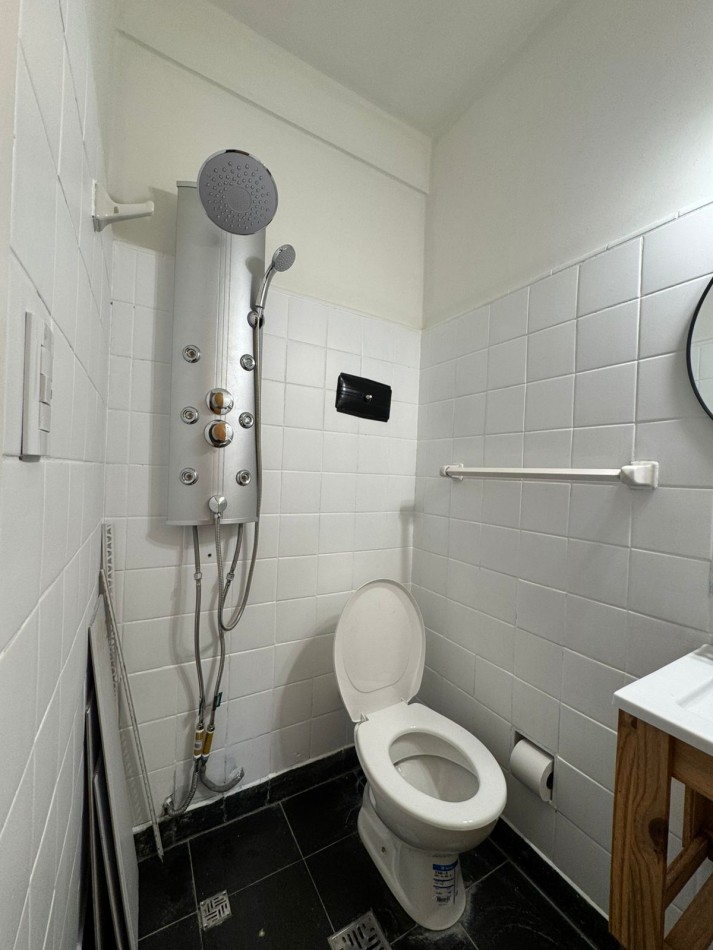 MONOAMBIENTE EXTERNO, PROXIMO AL MAR.