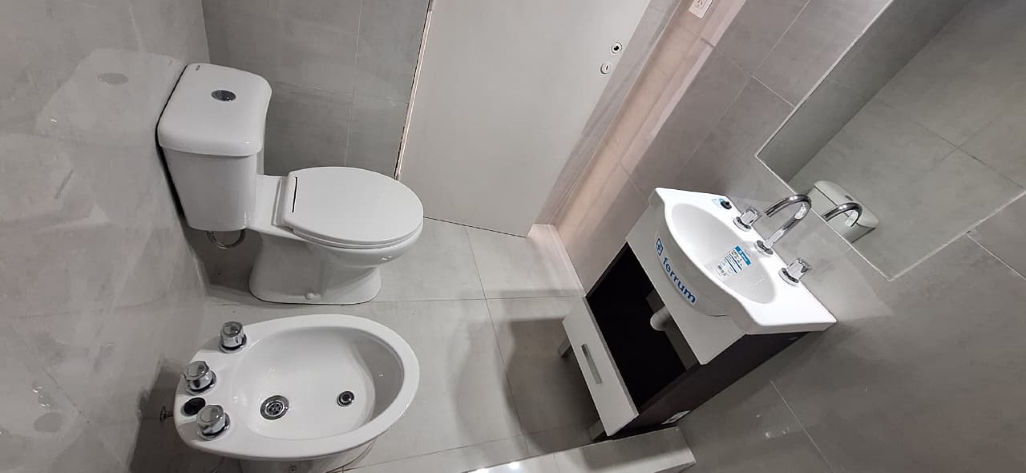 EXCELENTE CHALET 3 AMB.PARQUE.GGE. BARRIO PARQUE LURO.