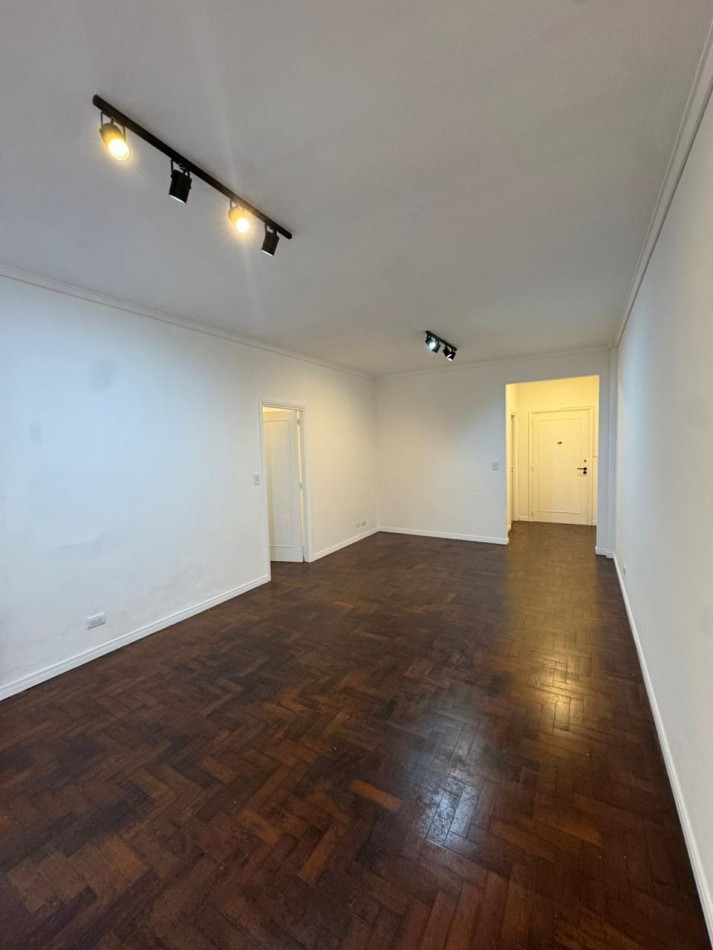 EXCELENTE 3 AMB.CON DEPCIA. ZONA PLAZA COLON.