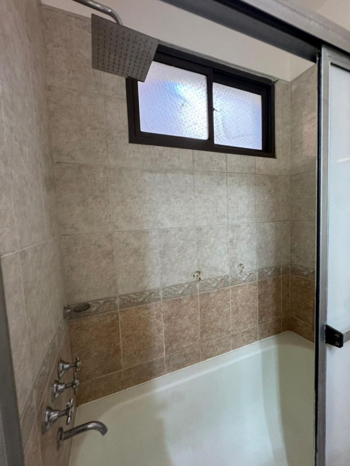 EXCELENTE 3 AMB.CON DEPCIA. ZONA PLAZA COLON.