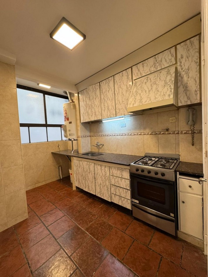 EXCELENTE 3 AMB.CON DEPCIA. ZONA PLAZA COLON.