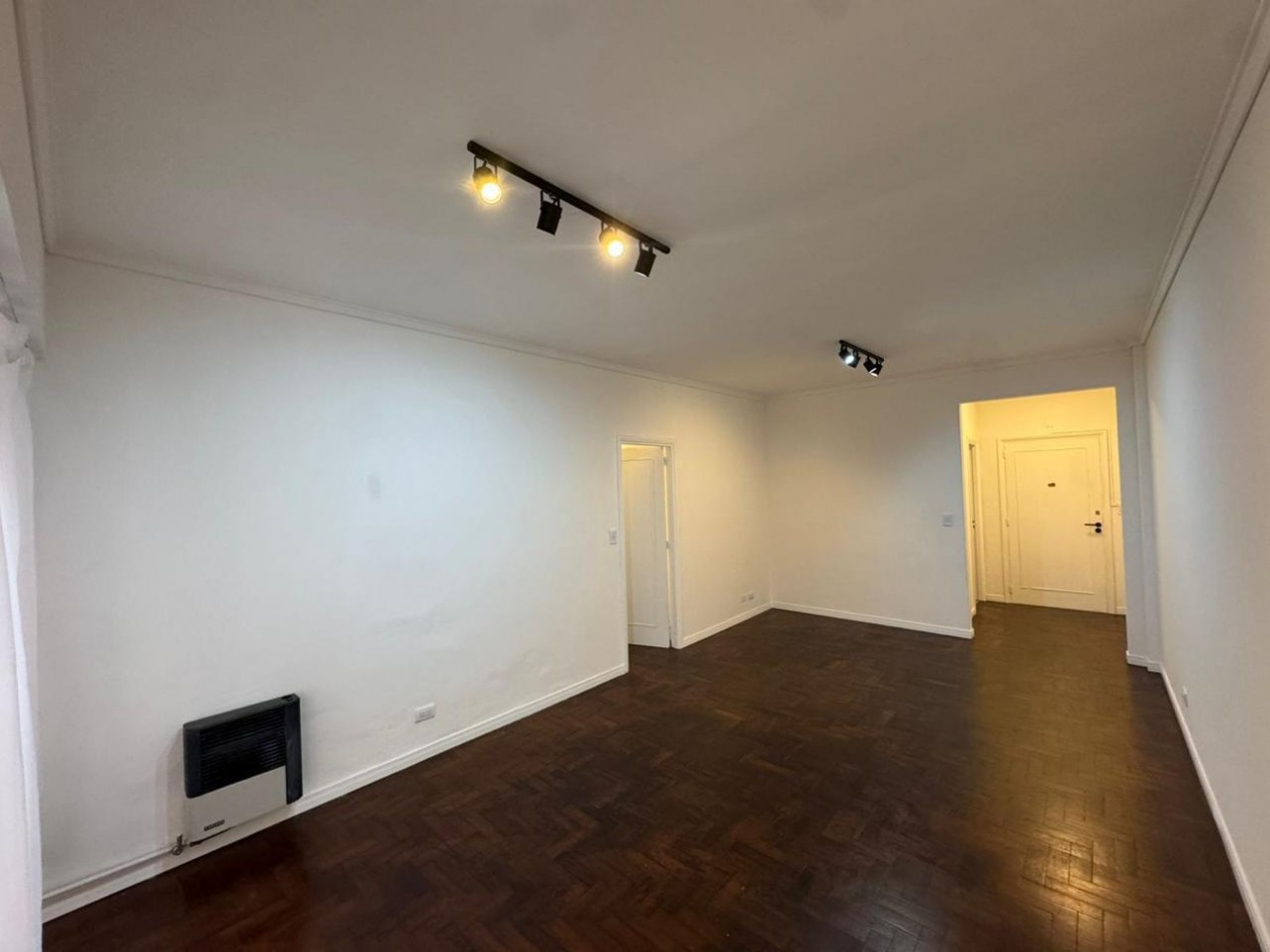 EXCELENTE 3 AMB.CON DEPCIA. ZONA PLAZA COLON.