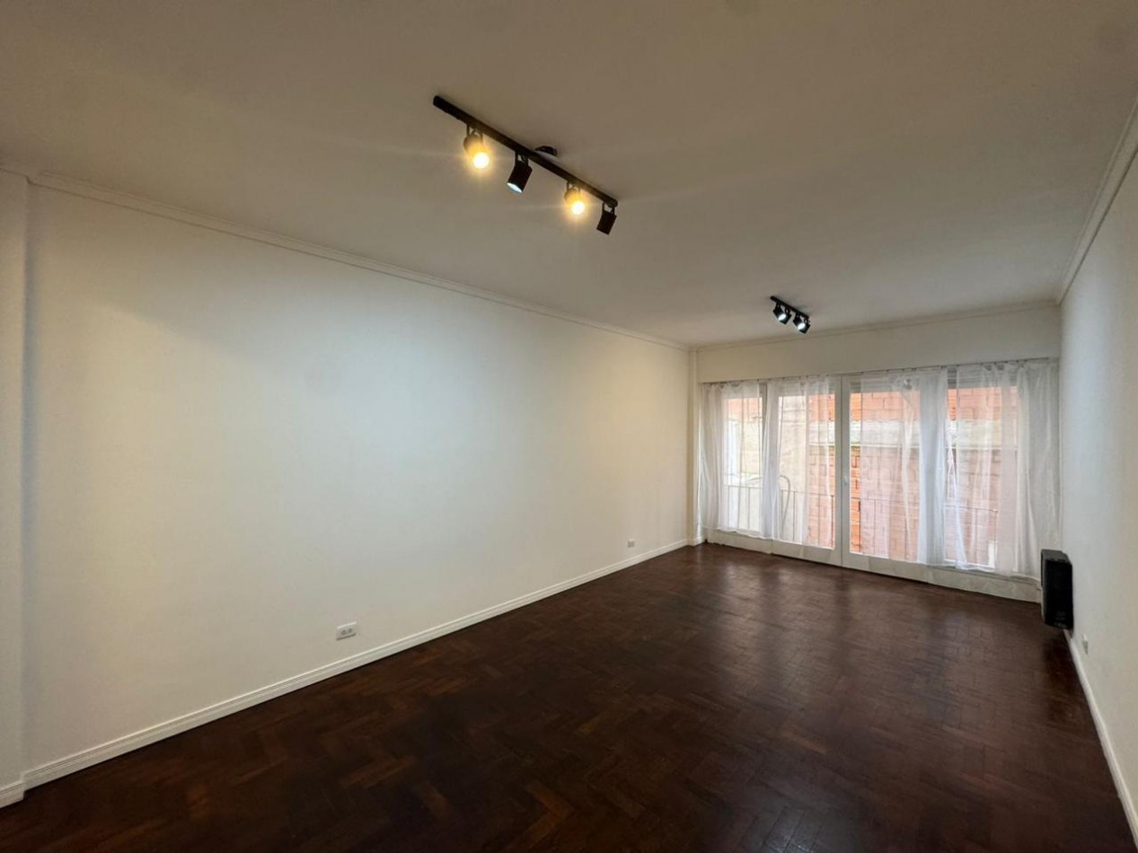 EXCELENTE 3 AMB.CON DEPCIA. ZONA PLAZA COLON.