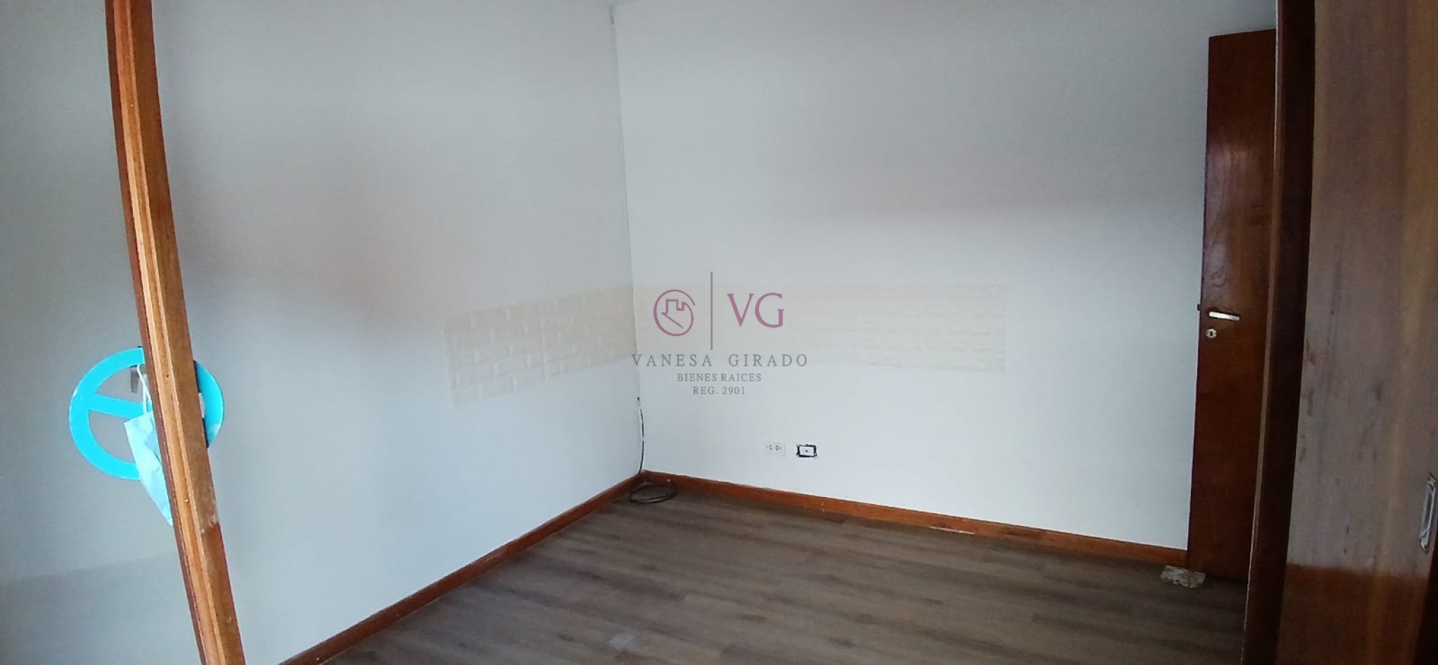 CHALET 4 AMB.GGE, JARDIN.BARRIO CONSTITUCION.