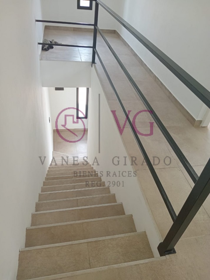 CHALET PH A ESTRENAR, 3 AMB.MAS ESCRITORIO.APTO CREDITO. PUNTA MOGOTES.