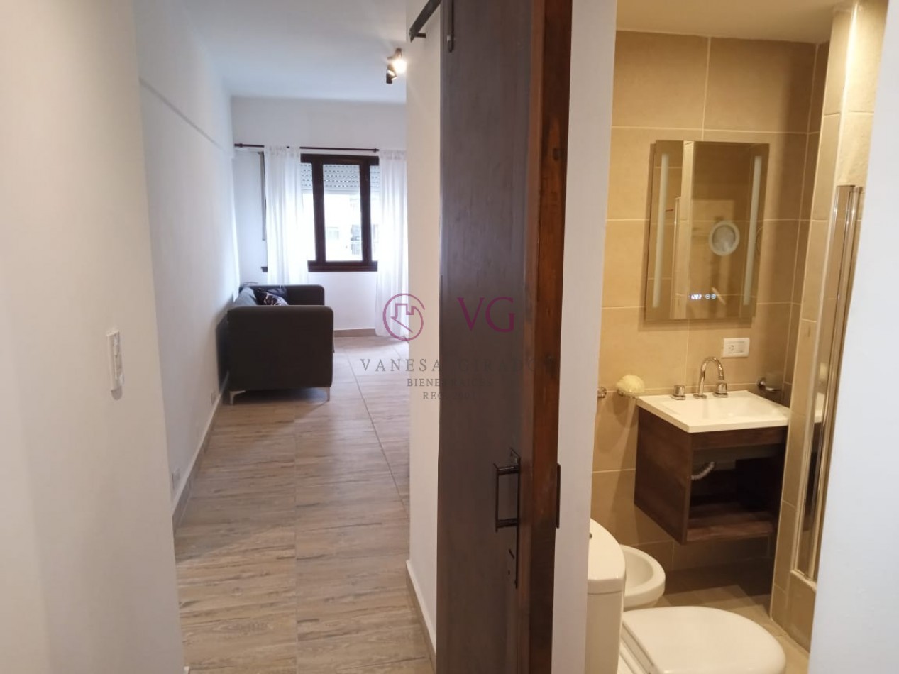 2 AMBIENTES EXTERNO.MODERNIZADO.COMPLETAMENTE AMOBLADO Y EQUIPADO.