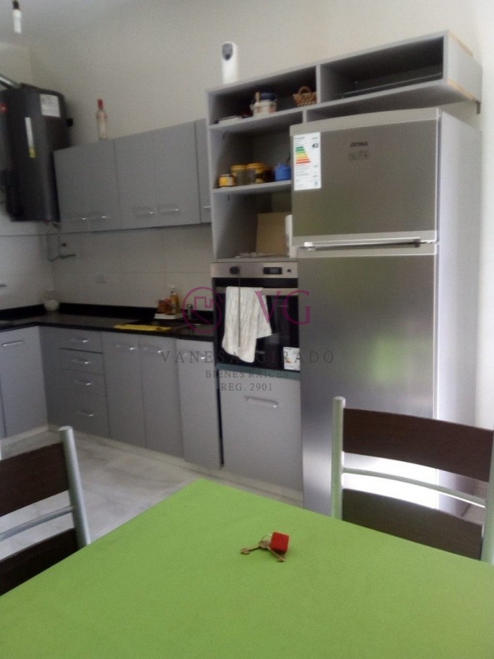 PH 2 AMB.CON QUINCHO, Y/O MONOAMBINTE, ENTRADA DE AUTO Y JARDIN.