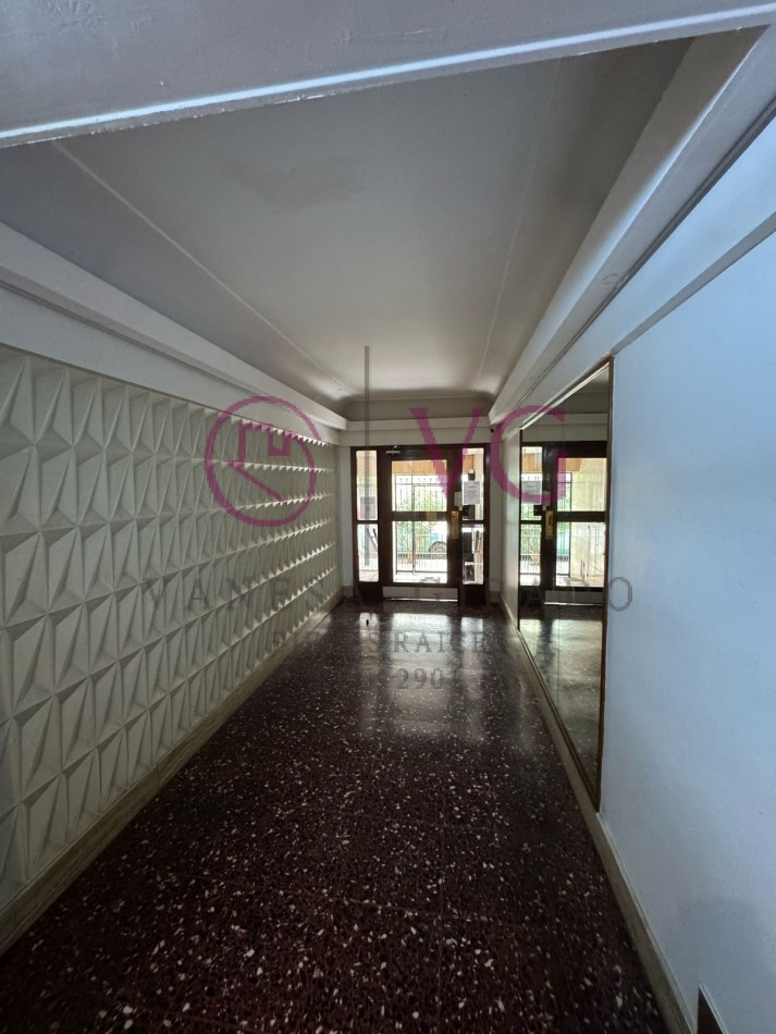2 AMB. CON DPCIA.EXTERNOS CON BALCON.PATIO PROPIO.