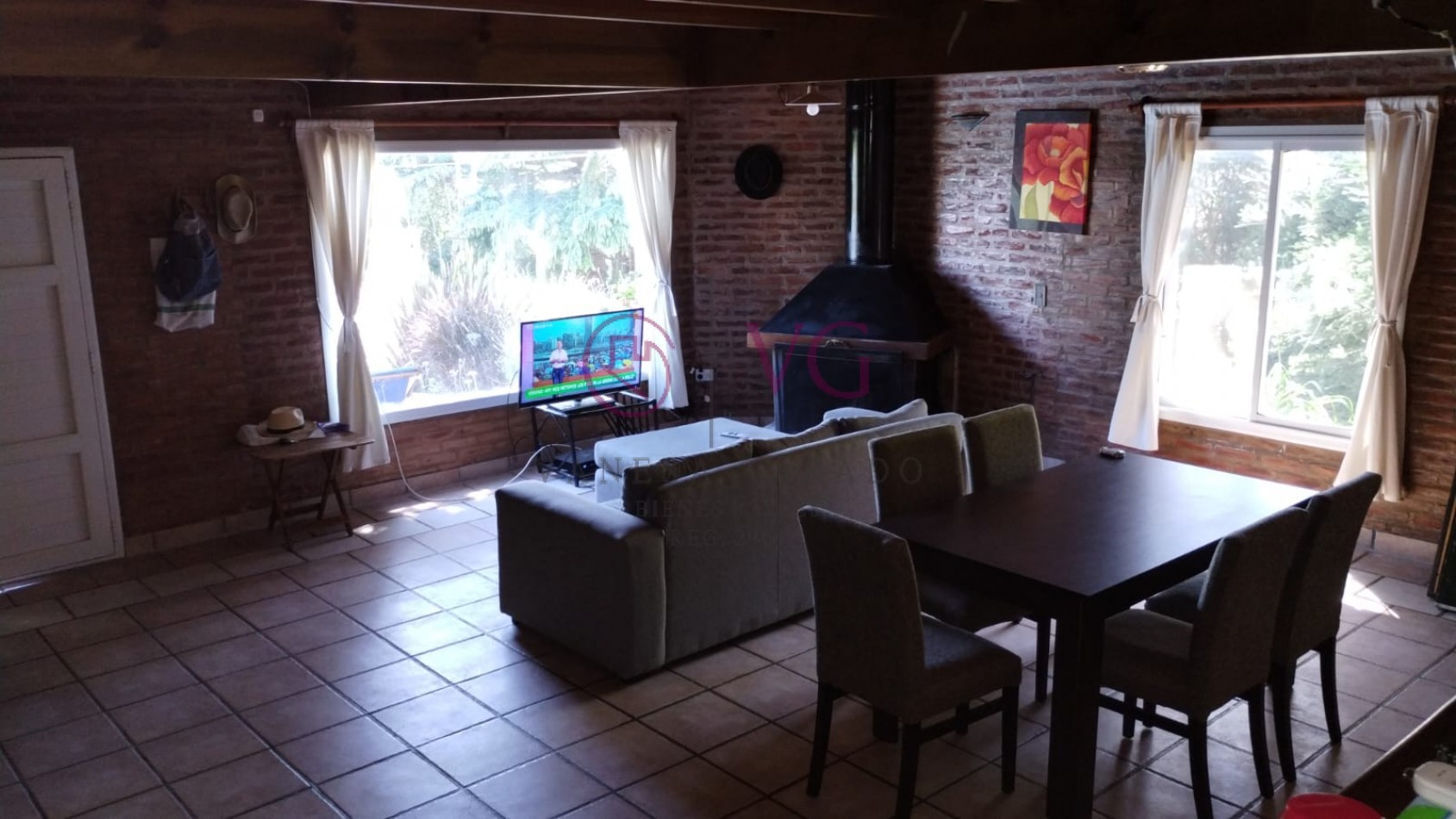 CHALET EN SIERRA DE LOS PADRES, PISCINA. 