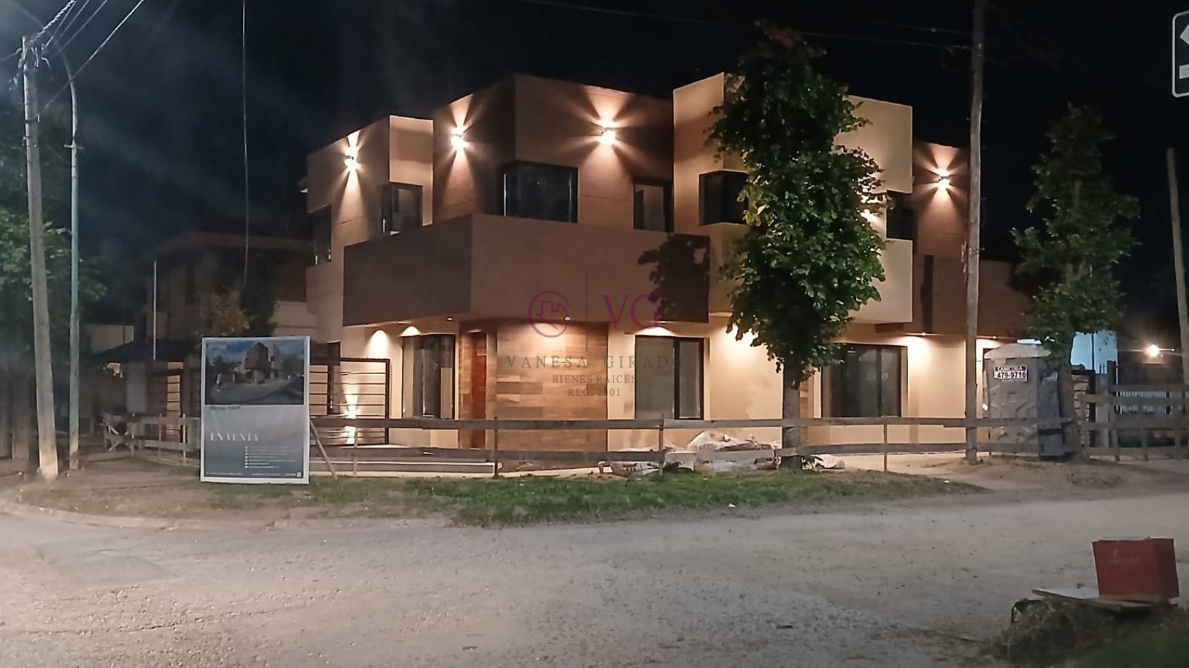 DUPLEX 4 AMB.ENTRADA DE AUTO.A ESTRENAR. LOS PINARES.