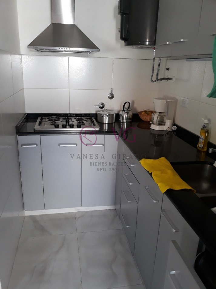 PH 2 AMB.CON QUINCHO, Y/O MONOAMBINTE, ENTRADA DE AUTO Y JARDIN.