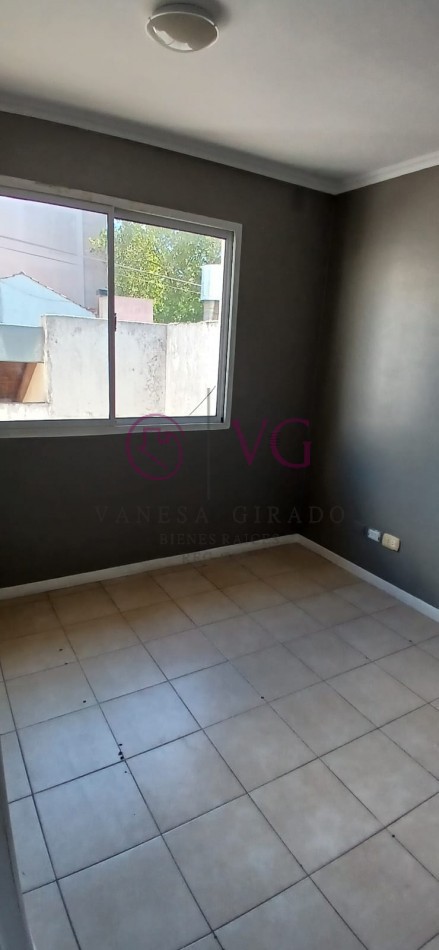 ALQUILER DE OFICINA ZONA GUEMES.