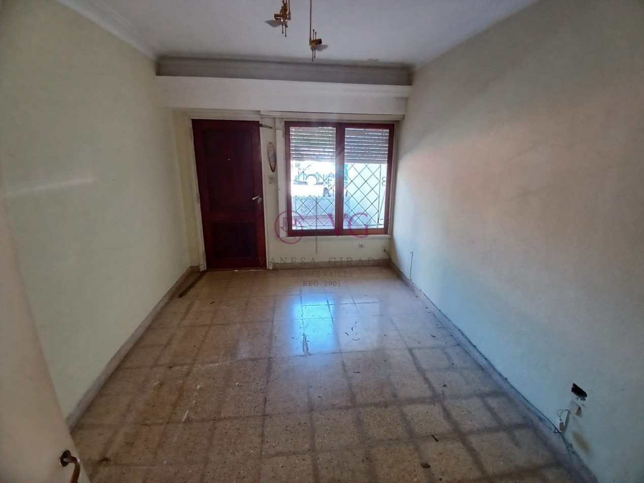 CHALET EN PH AL FRENTE TIPO CHALET, GARAGE.PATIO.