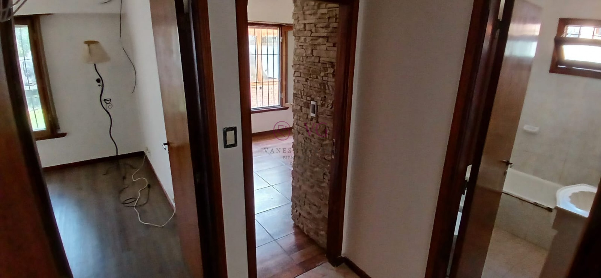 CHALET 4 AMB.GGE, JARDIN.BARRIO CONSTITUCION.