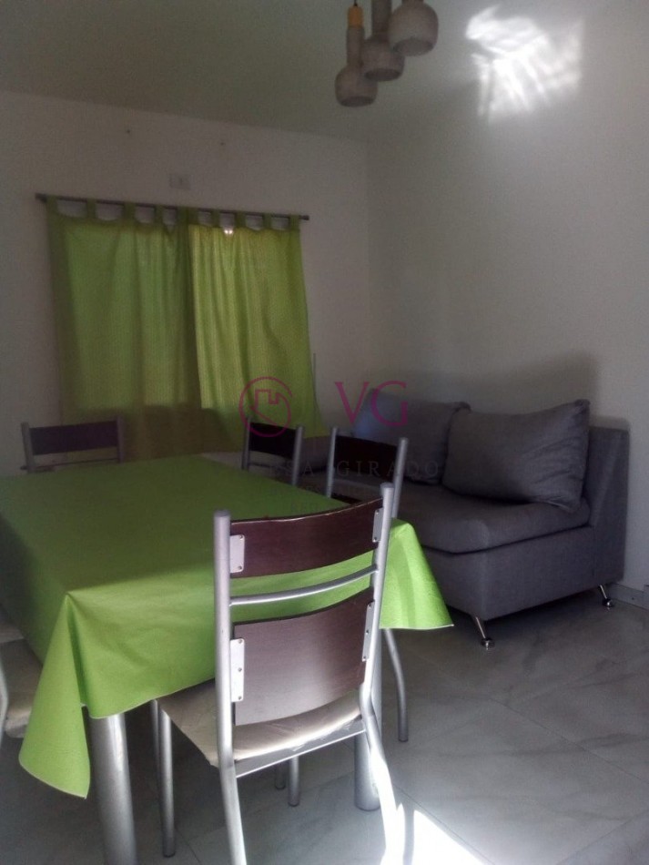 PH 2 AMB.CON QUINCHO, Y/O MONOAMBINTE, ENTRADA DE AUTO Y JARDIN.