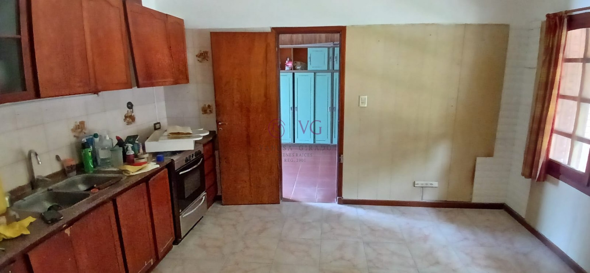 CHALET 4 AMB.GGE, JARDIN.BARRIO CONSTITUCION.