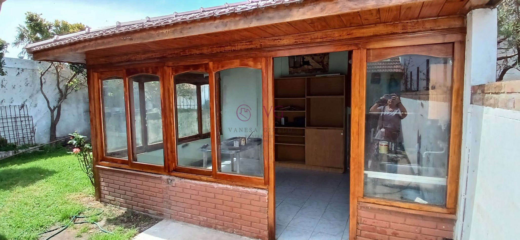 CHALET 4 AMB.GGE, JARDIN.BARRIO CONSTITUCION.