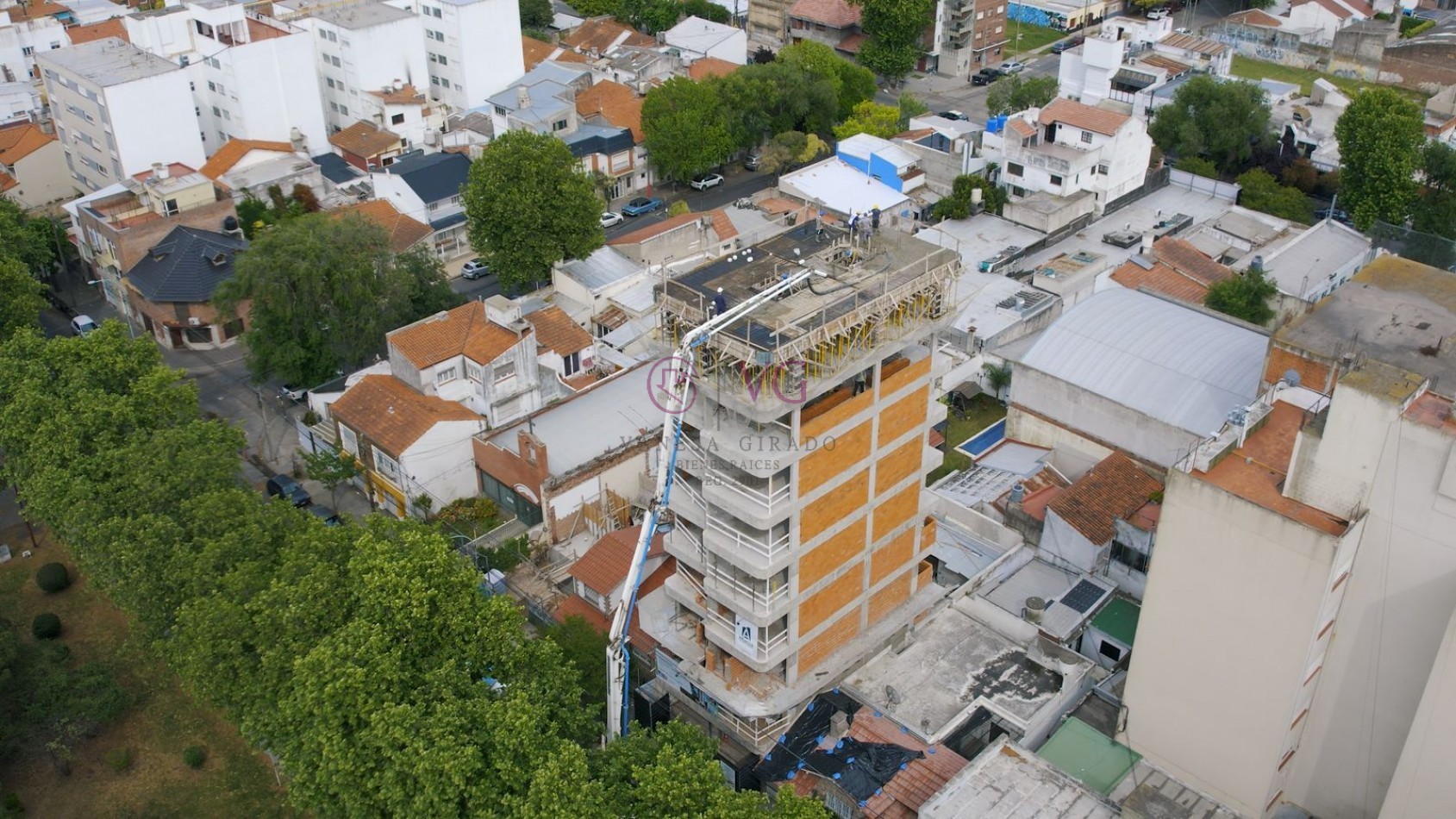DEPARTAMENTOS DE  2  Y  3 AMB.CON O SIN COCHERA. BARRIO SAN JOSE, ALGUNAS CUOTAS.