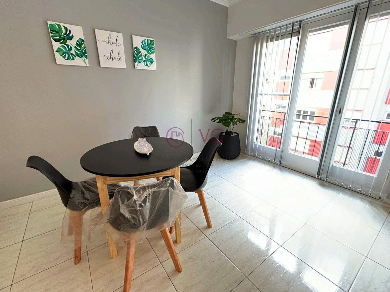 2 AMB.EXTERNO.BALCON FRANCES, AMOBLADO Y EQUIPADO.