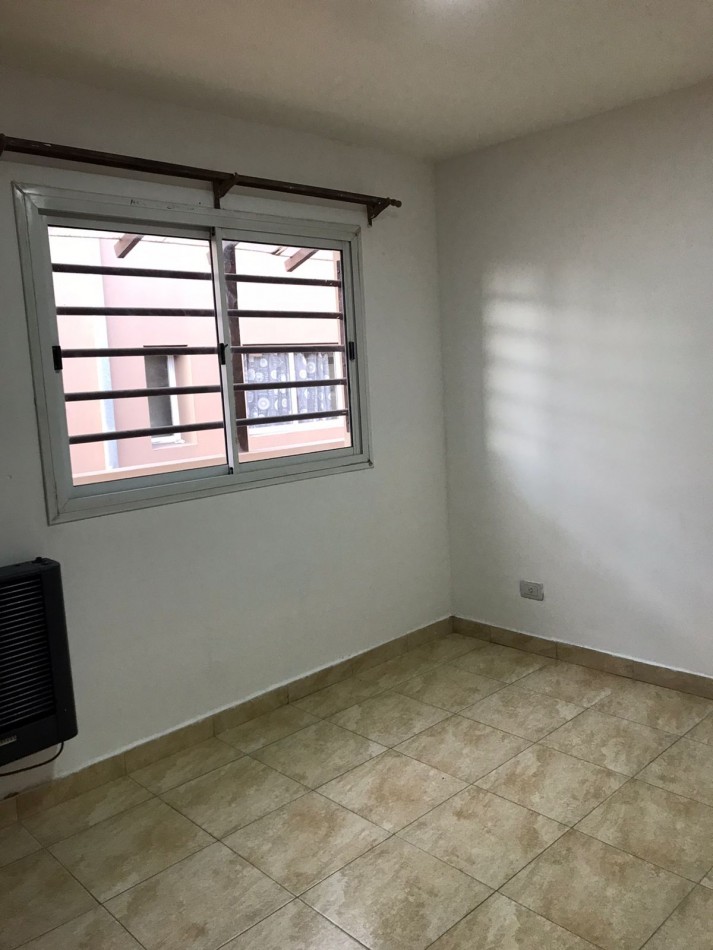 PLANTA ALTA EXTERNO, 2 AMB.CON ESP. COCHERA SAN JOSE.