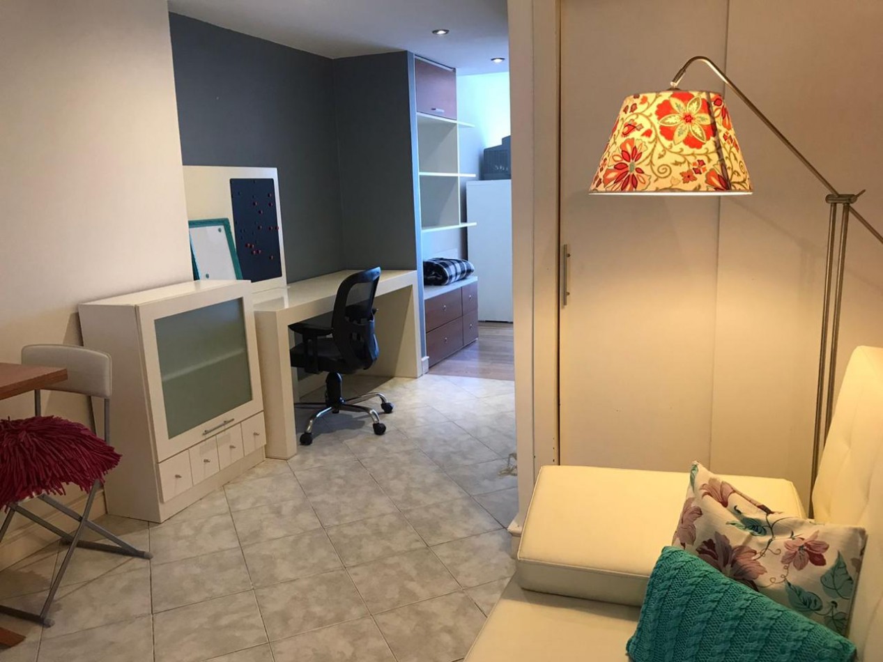 2 AMBIENTES  EXTERNOS PROXIMO PLAZA MITRE.