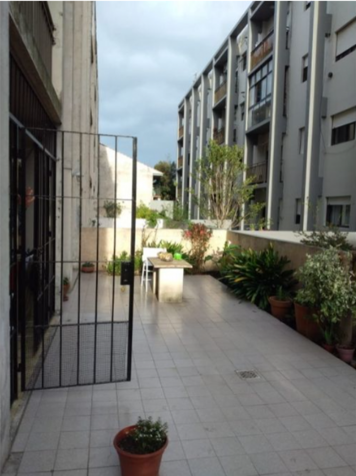 DEPARTAMENTO 4 AMB.PB CON PATIO, EXTERNO.