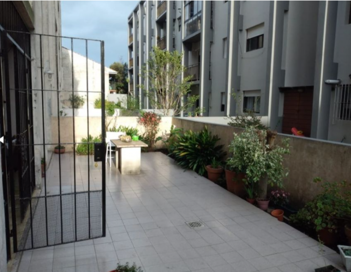 DEPARTAMENTO 4 AMB.PB CON PATIO, EXTERNO.