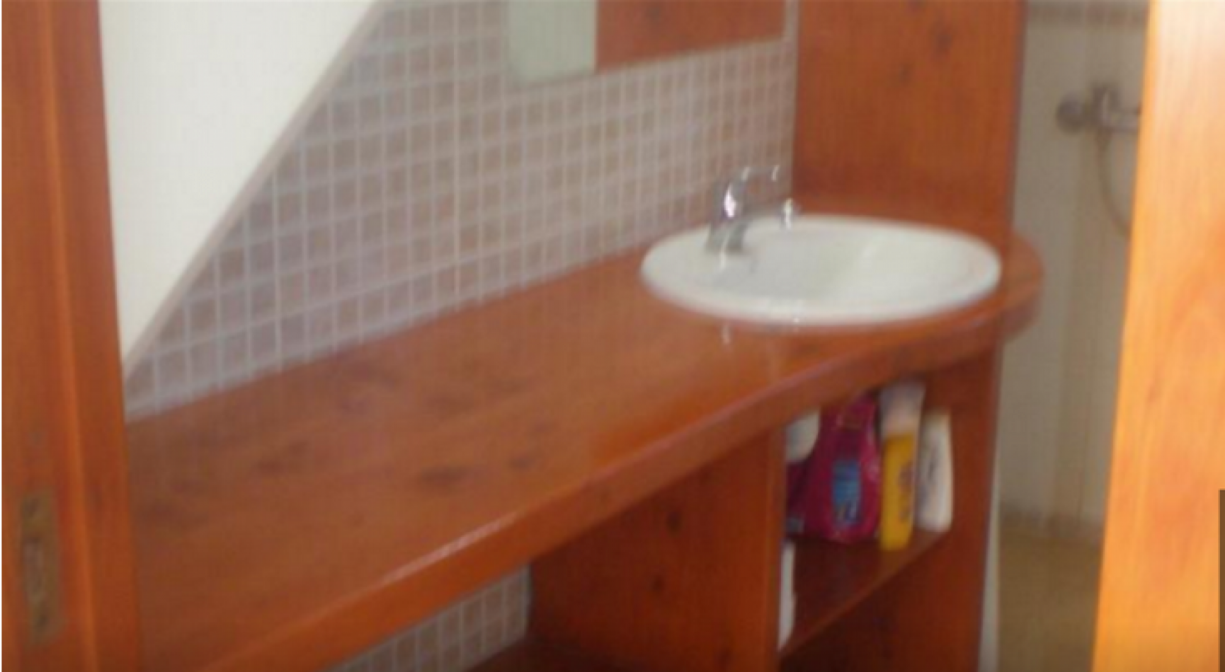 MODERNO CHALET SOBRE 4162 METROS DE LOTE. POSIBILIDAD DE 1 LOTE MAS.