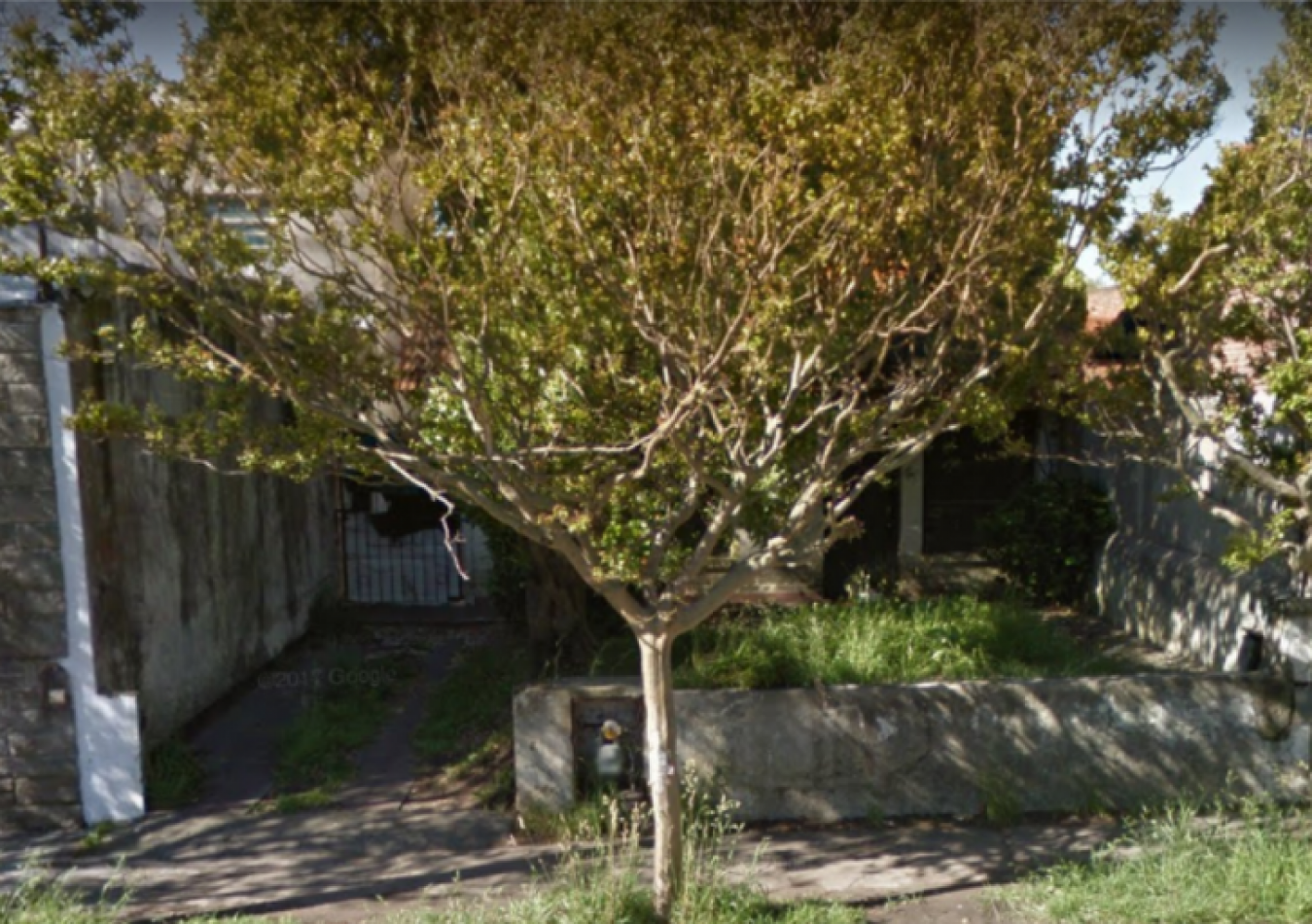 CASA FERROAUTOMOTORA, A RECICLAR.