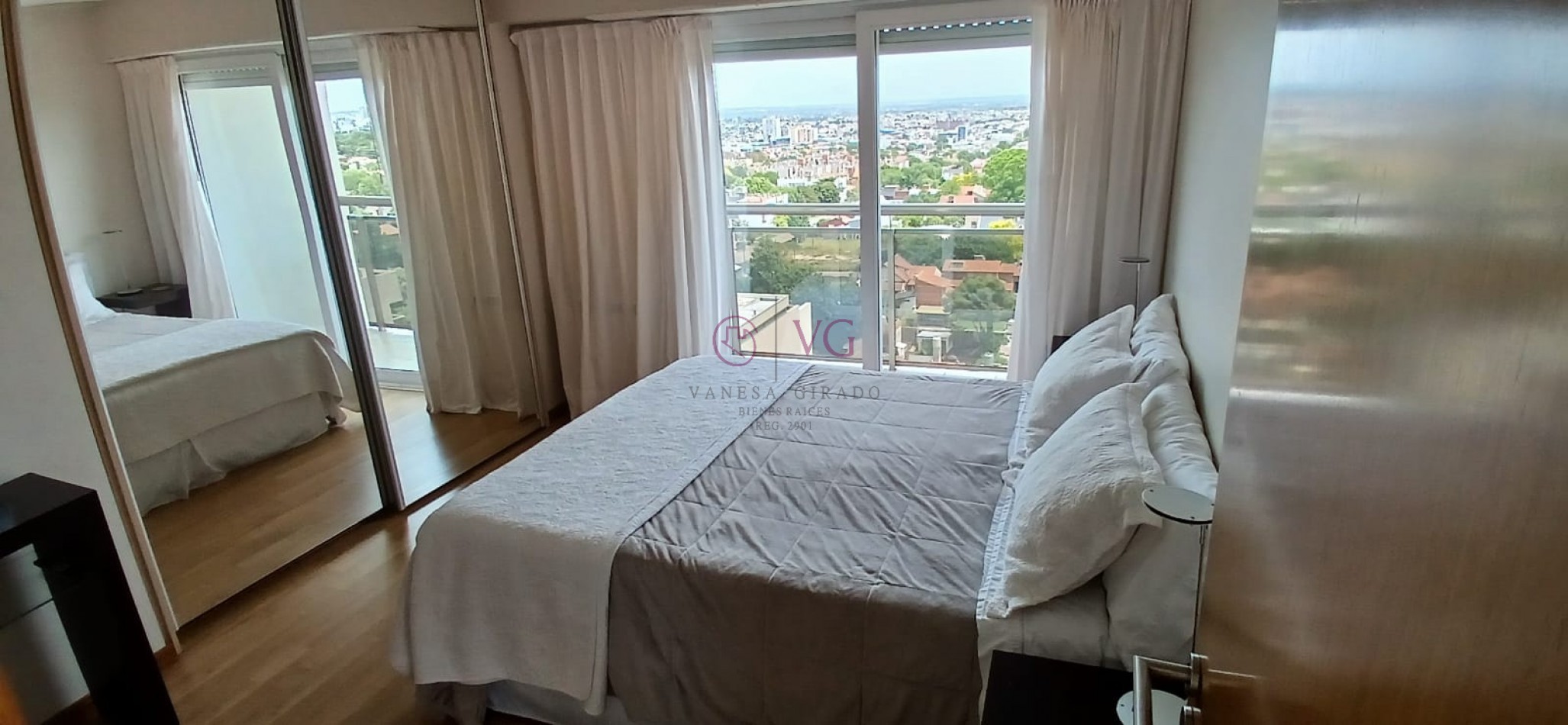 SOBERBIO SEMIPISO 2 AMB.COCHERA Y BAULERA. VISTA AL MAR,AMENITIES. MARAL 54.