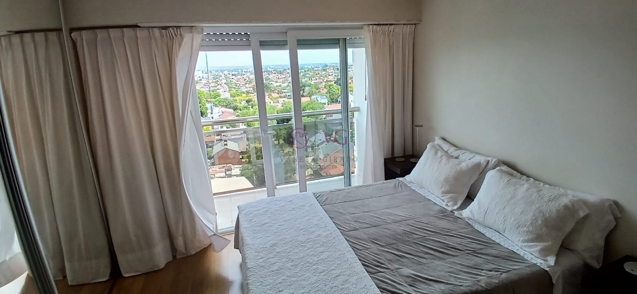SOBERBIO SEMIPISO 2 AMB.COCHERA Y BAULERA. VISTA AL MAR,AMENITIES. MARAL 54.