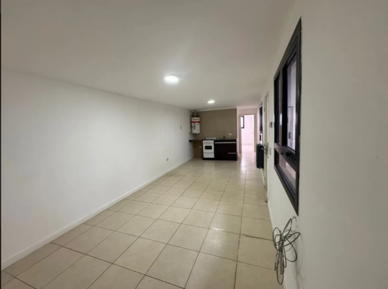 Apto Credito! PH 2 Ambientes Con Cochera Al Frente en PLANTA ALTA.