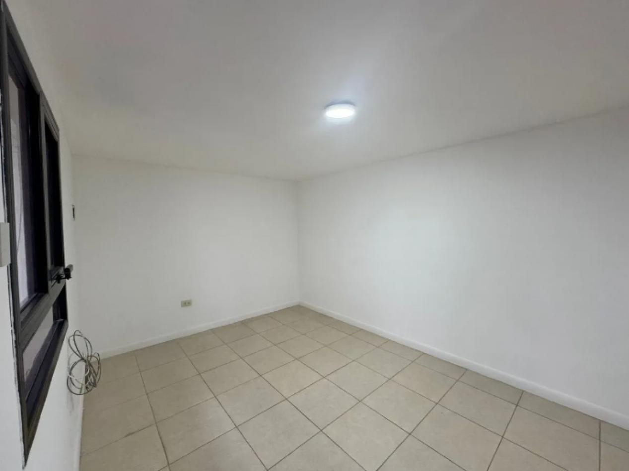 Apto Credito! PH 2 Ambientes Con Cochera Al Frente en PLANTA ALTA.