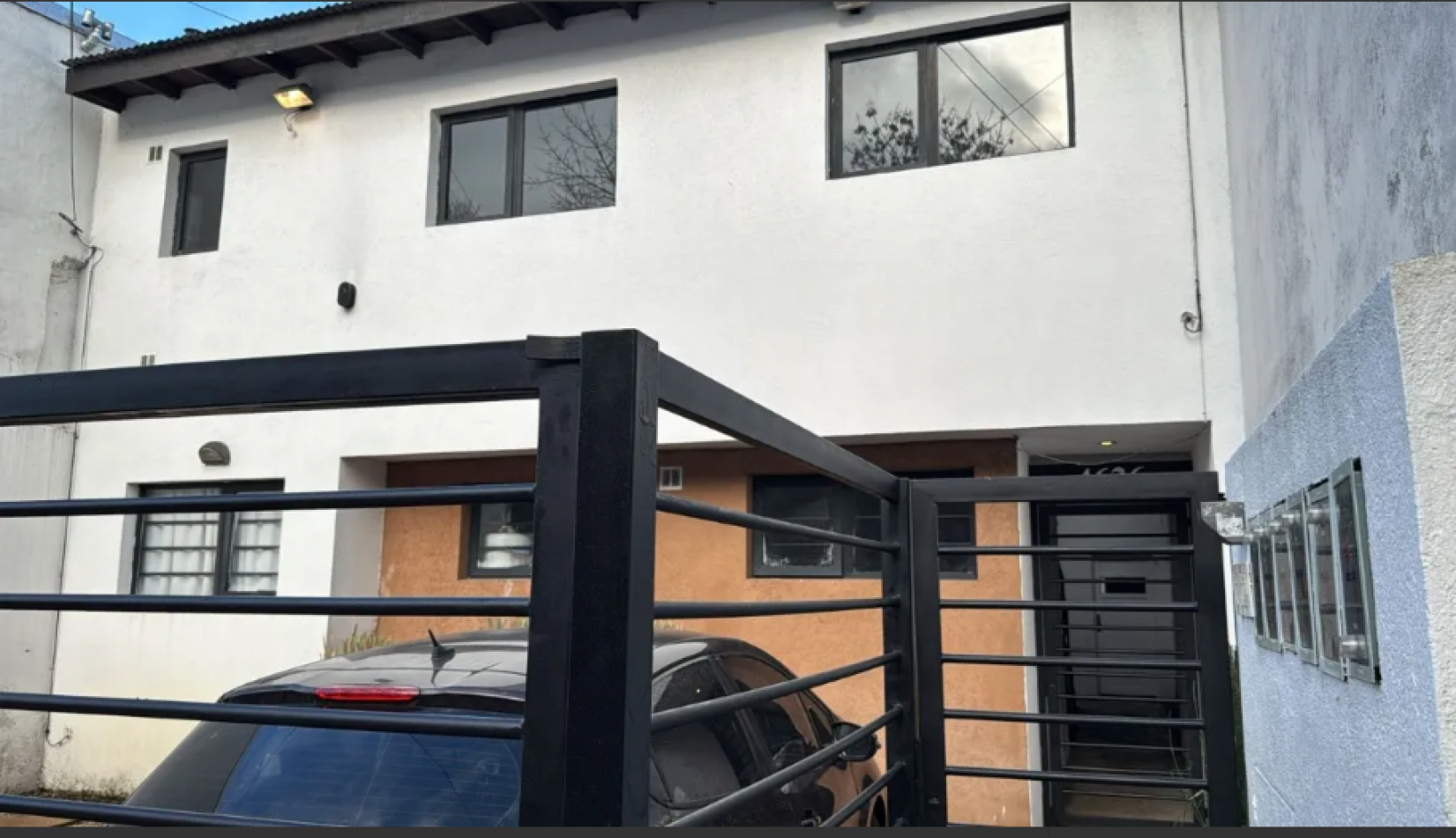 Apto Credito! PH 2 Ambientes Con Cochera Al Frente en PLANTA ALTA.