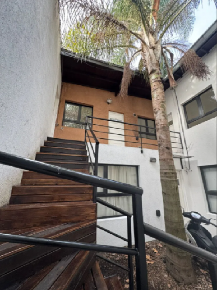 Apto Credito! PH 2 Ambientes Con Cochera Al Frente en PLANTA ALTA.