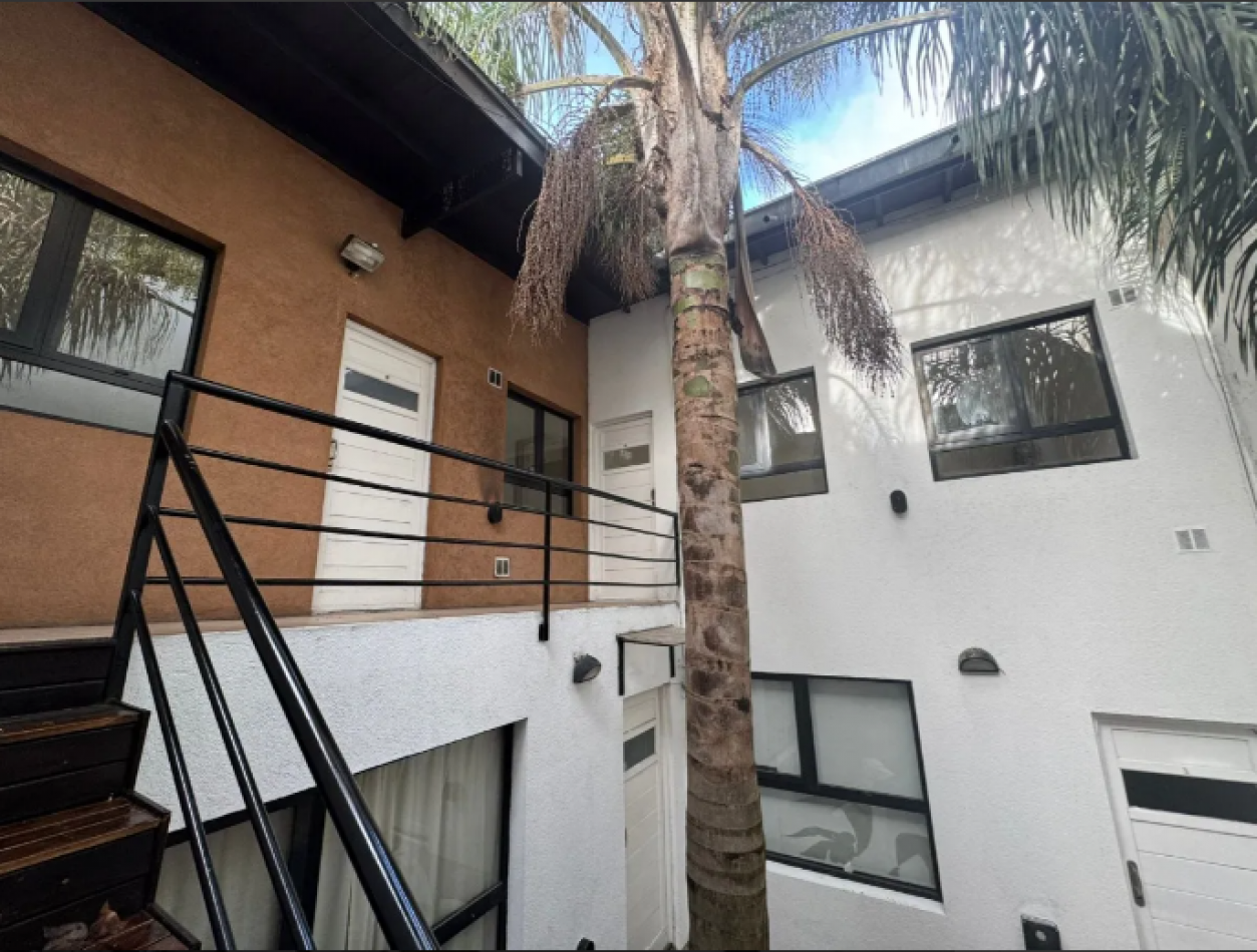 Apto Credito! PH 2 Ambientes Con Cochera Al Frente en PLANTA ALTA.