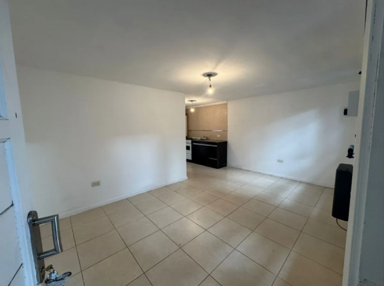 Apto Credito! PH 2 Ambientes Con Cochera Al Frente en PLANTA ALTA.