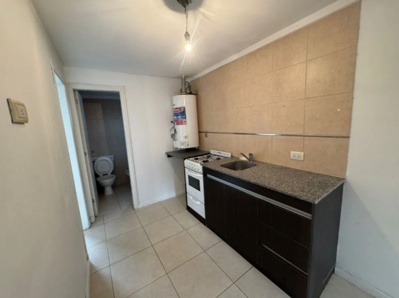 Apto Credito! PH 2 Ambientes Con Cochera Al Frente en PLANTA ALTA.